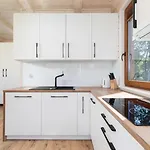 Comfortable No 10 , Summer Pool Holiday home *