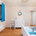 Holiday home Comfortable No 10 , Summer Pool