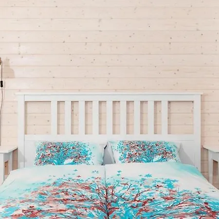 Comfortable No 10 , Summer Pool Rewal